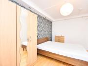 Sparious 4 bed flat near westferry E15