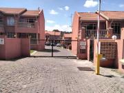 Spascious and neat ground floor apartment, that...