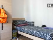 Spaziosa camera in appartamento a Tuscolano, Roma