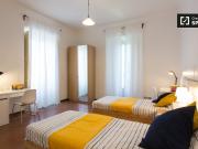 Spaziosa stanza in affitto in appartamento a Navigli, Milano