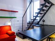 Spazioso monolocale in affitto a Washington, Milano