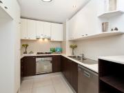 Spectacular Boutique Apartment In Popular Location