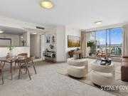 SPECTACULAR HIGH LEVEL APARTMENT ON THE CUSP OF HYDE PARK