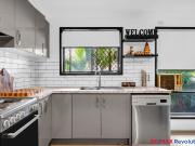 Spectacular, Modern Ground Floor Unit