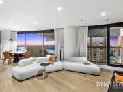 SPECTACULAR RENOVATED HIGH FLOOR COVE APARTMENT WITH...