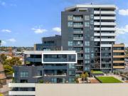 Spectacular Views of the Bay and Beyond!