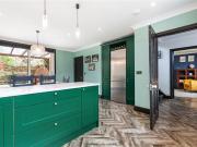 Spinoza, Convent Lane, Rathfarnham, Dublin 14 Sherry...