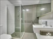 Splendid 3 bedroom unit close to QUT