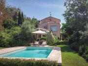 Splendida casa di campagna con piscina nelle Marche...