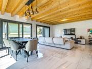 Splendide villa moderne avec jardin, terrasse et garage