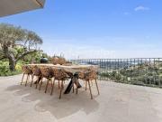 Splendide villa sur le terrain du golf offrant une vue...