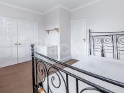 Split level 2 bed with modern kitchen mins to tube and park
