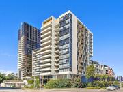 Split level 2 Bedroom Apartment with full amenities next...