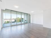 Split level 2 Bedrooms for rent