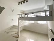 Split level studio flat in Maryland/Stratford