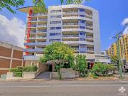 SPRING HILL SPACIOUS two BEDROOMs FURNISHED APARTMENT