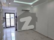 STUDIO Springs Apartment Central Courtyard View With...