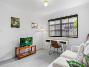 Springs Estate Family Haven – 4 Beds, Office, Pool &...