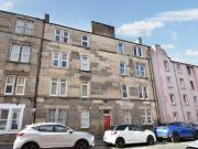 / Springwell Place, Dalry, 1 Bedroom Flat