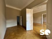 Sq erstbezug: 5 zimmer altbauwohnung mit balkon in toplage!