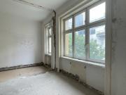 # SQ HELLE WOHNUNG IN ZENTRALER UND RUHIGER LAGE DES 20....