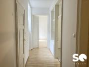 #SQ MODERNISIERTE ALTBAUWOHNUNG MIT CHARME –