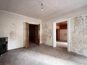 #SQ RUHIGE, SANIERUNGSBEDÜRFTIGE 3 ZIMMER ALTBAUWOHNUNG...