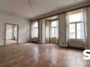 #SQ SANIERUNGSBEDÜRFTIGE 2 ZIMMER STILALTBAU...