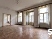 #SQ SANIERUNGSBEDÜRFTIGE 2 ZIMMER STILALTBAU...