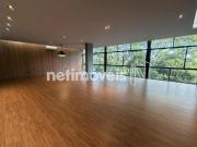 SQS 107 VISTA LIVRE ANDAR ALTO REFORMADO