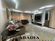 SQS 208 TRÊS QUARTOS VAZADO GARAGEM PREDIO REFORMADO