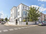 St. Andrews Road, Southsea PO5, 2 bedroom flat to rent...