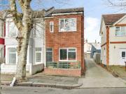 St. Helens Road, Westcliff On Sea SS0, 2 bed flat to...
