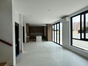 St. Ignatius Village 5Bedroom 4Garage Parking House and...