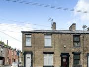 St. John Street, Lees, 3 Bedroom End