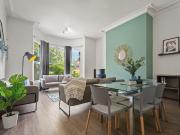 St Johns Terrace, Leeds LS3, 9 bed shared accommodation... St Johns Terrace, Leeds LS3, 9 bed shared accommodation...