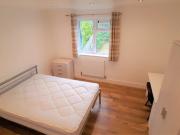 St Ledger Crescent, St Thomas, Swansea SA1 8ET... St Ledger Crescent, St Thomas, Swansea SA1 8ET...