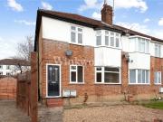 St. Marks Close, London EN5, 2 bed maisonette to rent,...