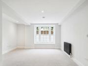 St. Mary Abbots Court, Warwick Gardens, 2 Bedroom Flat