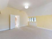St. Marys Street, Stamford PE9, 2 bedroom flat to rent...