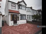 St Olave's Walk, London, SW16 1 bed in a house share...