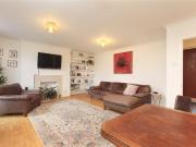 St Pauls Mews, Clapham SW4 2 bed flat to rent £2,500 pcm...