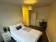 St. Peters Street, Derby, 7 Bedroom House