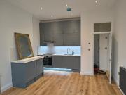 St Stephen’S Avenue, London W12, 2 bed flat to rent,...