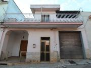 STABILE INDIPENDENTE VIA PETRARCA VILLA CASTELLI