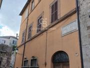 Stabile / Palazzo in vendita a Todi