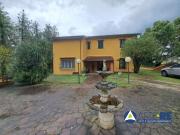Stabile/palazzo in vendita a Fauglia