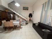 Stabile/palazzo in vendita a Giugliano in Campania via...