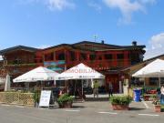 Stabile/palazzo in vendita a Ventasso piazzale del Lago, 6