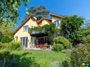 Stadt trifft Land: Exklusive Villa mit Gartenidylle und... Stadt trifft Land: Exklusive Villa mit Gartenidylle und...